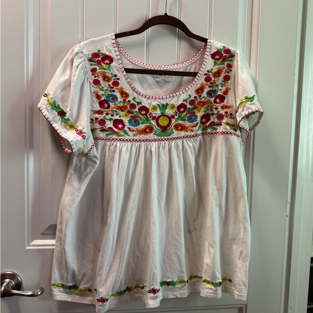 Embroidered White Floral Women's Top